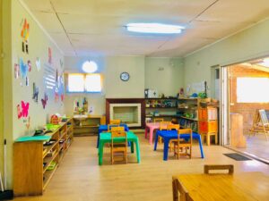 stepping-stones-montessori-malawi-classroom4